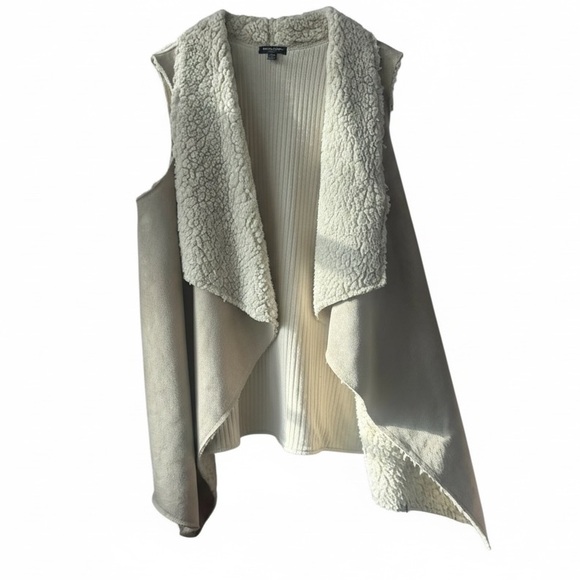 Retro Sherpa Waterfall Open Front Vest | Cozy Neutral Layering Piece plus Size - Picture 2 of 2